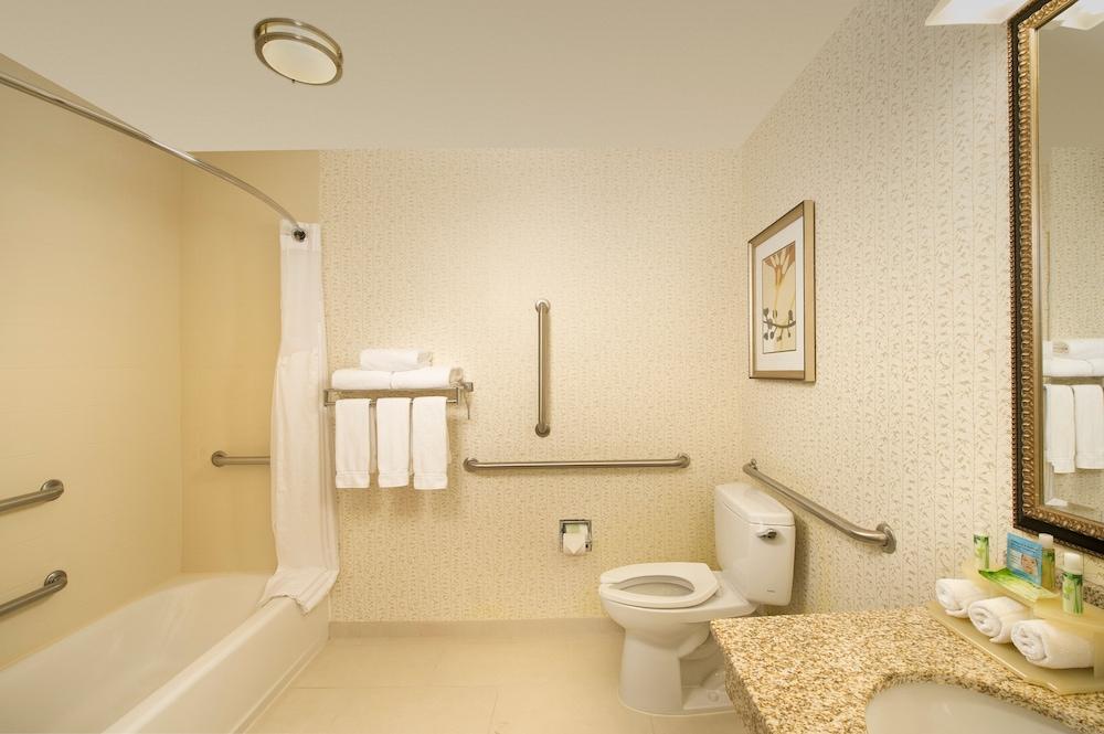Holiday Inn Express & Suites Alexandria - Fort Belvoir By Ihg Экстерьер фото