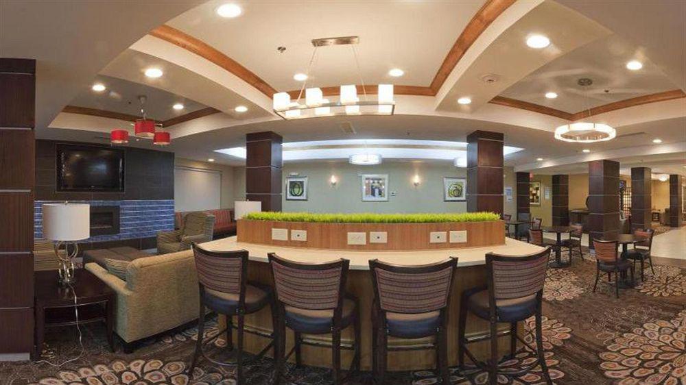 Holiday Inn Express & Suites Alexandria - Fort Belvoir By Ihg Экстерьер фото