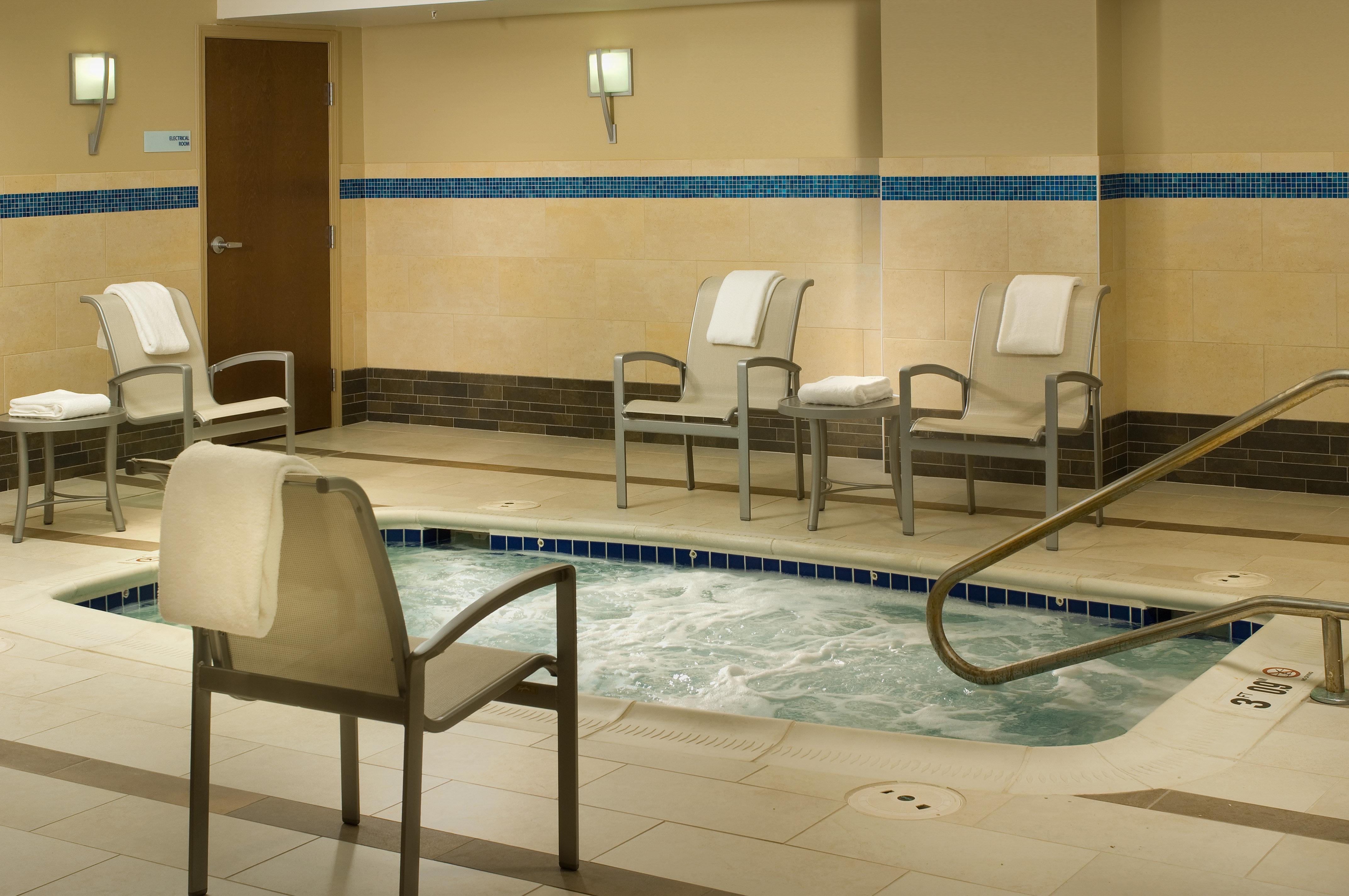 Holiday Inn Express & Suites Alexandria - Fort Belvoir By Ihg Экстерьер фото